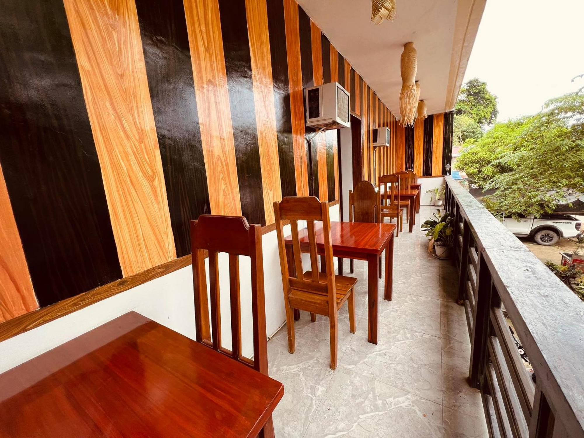 Brenmariel Tourist Inn Ел Нидо Екстериор снимка