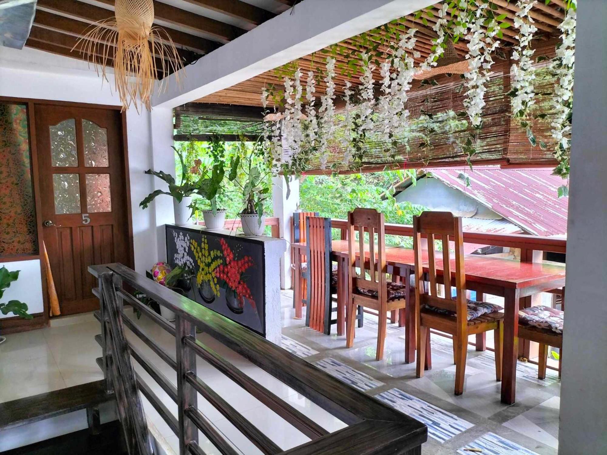 Brenmariel Tourist Inn Ел Нидо Екстериор снимка