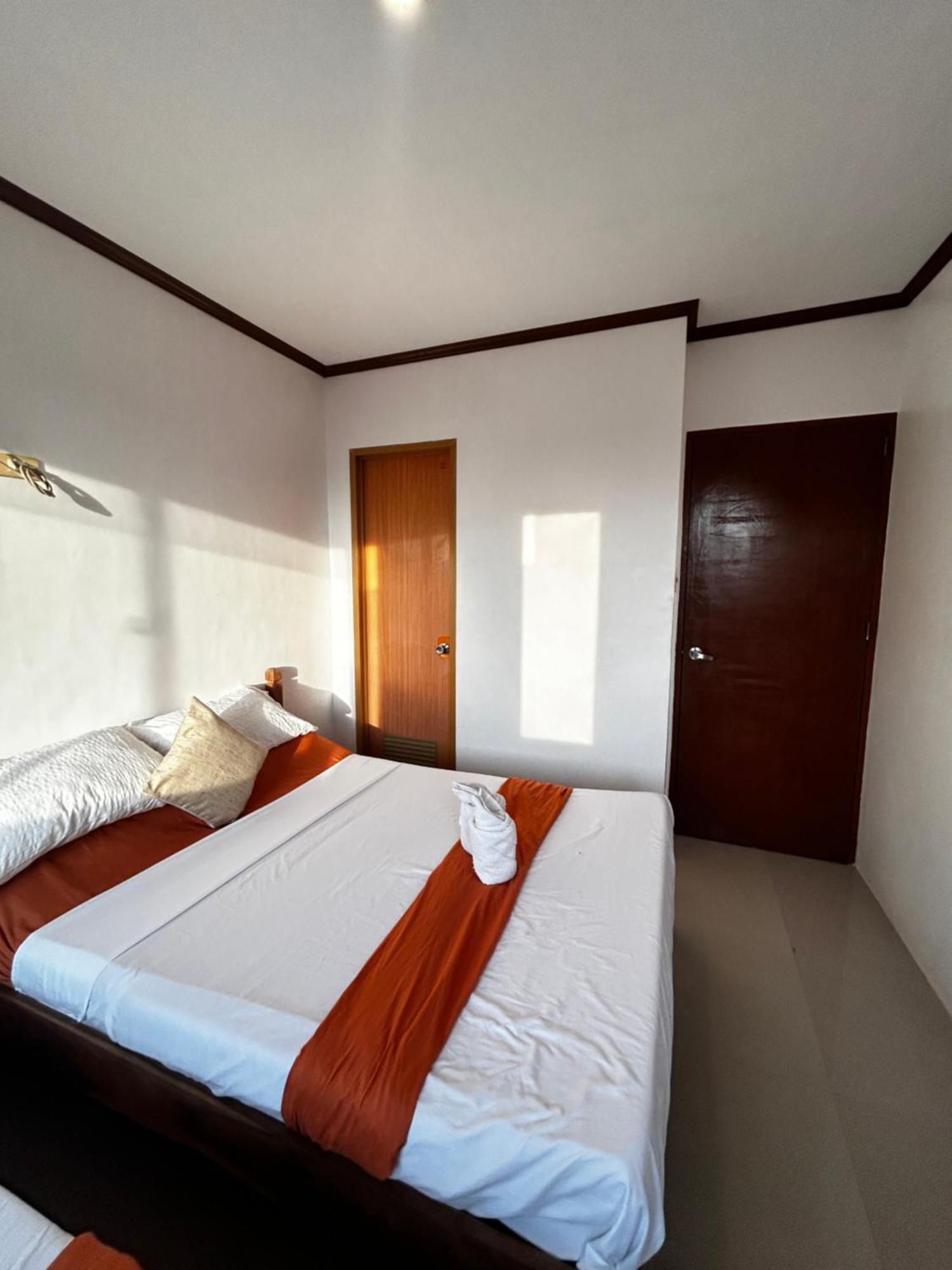 Brenmariel Tourist Inn Ел Нидо Екстериор снимка