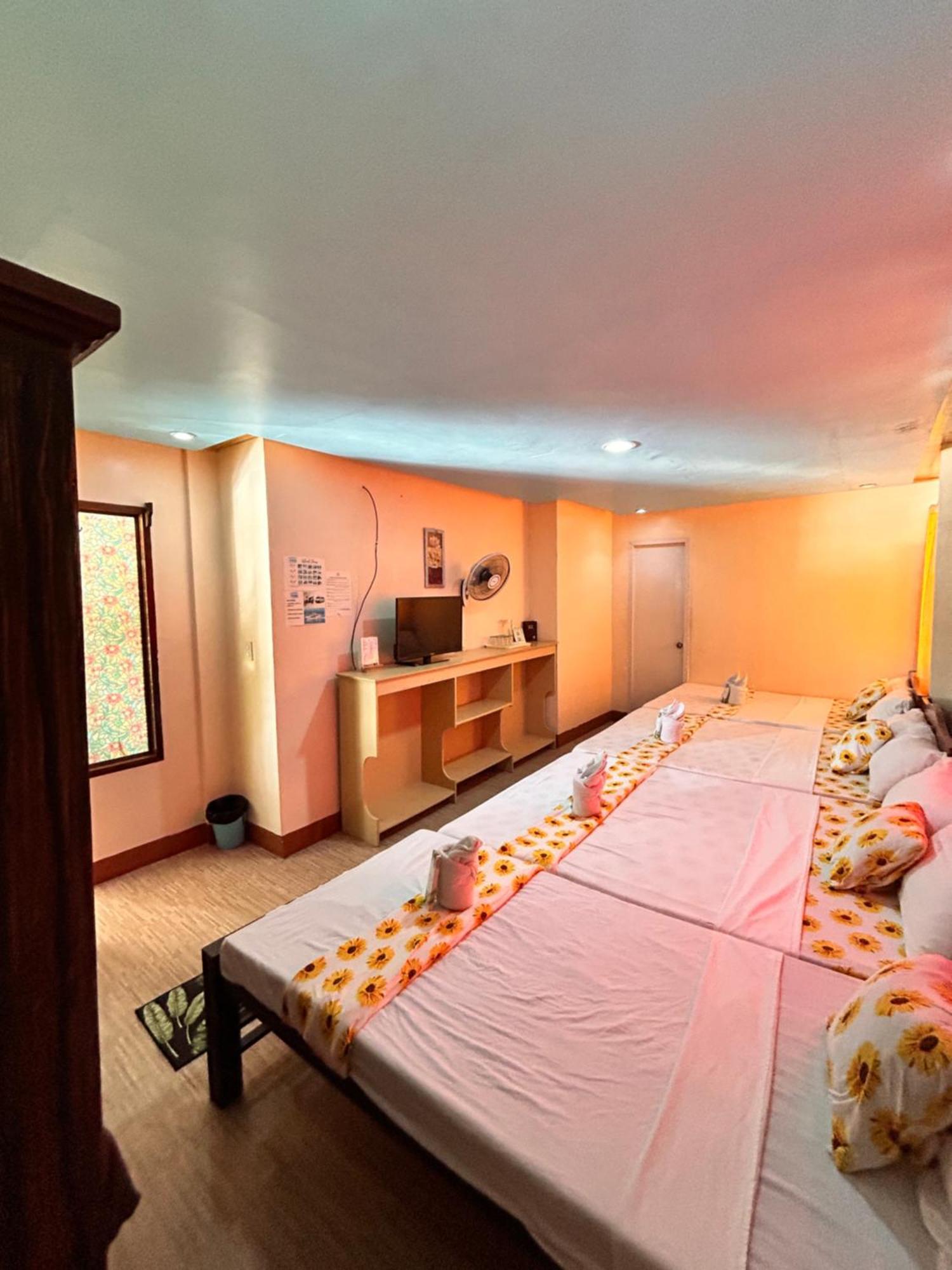 Brenmariel Tourist Inn Ел Нидо Екстериор снимка