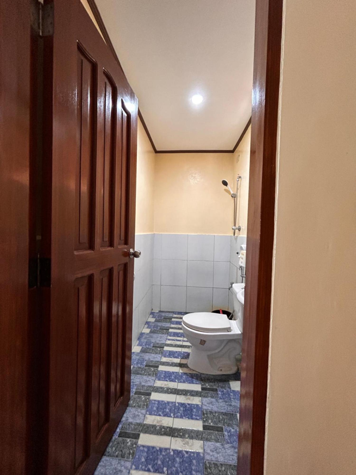 Brenmariel Tourist Inn Ел Нидо Екстериор снимка